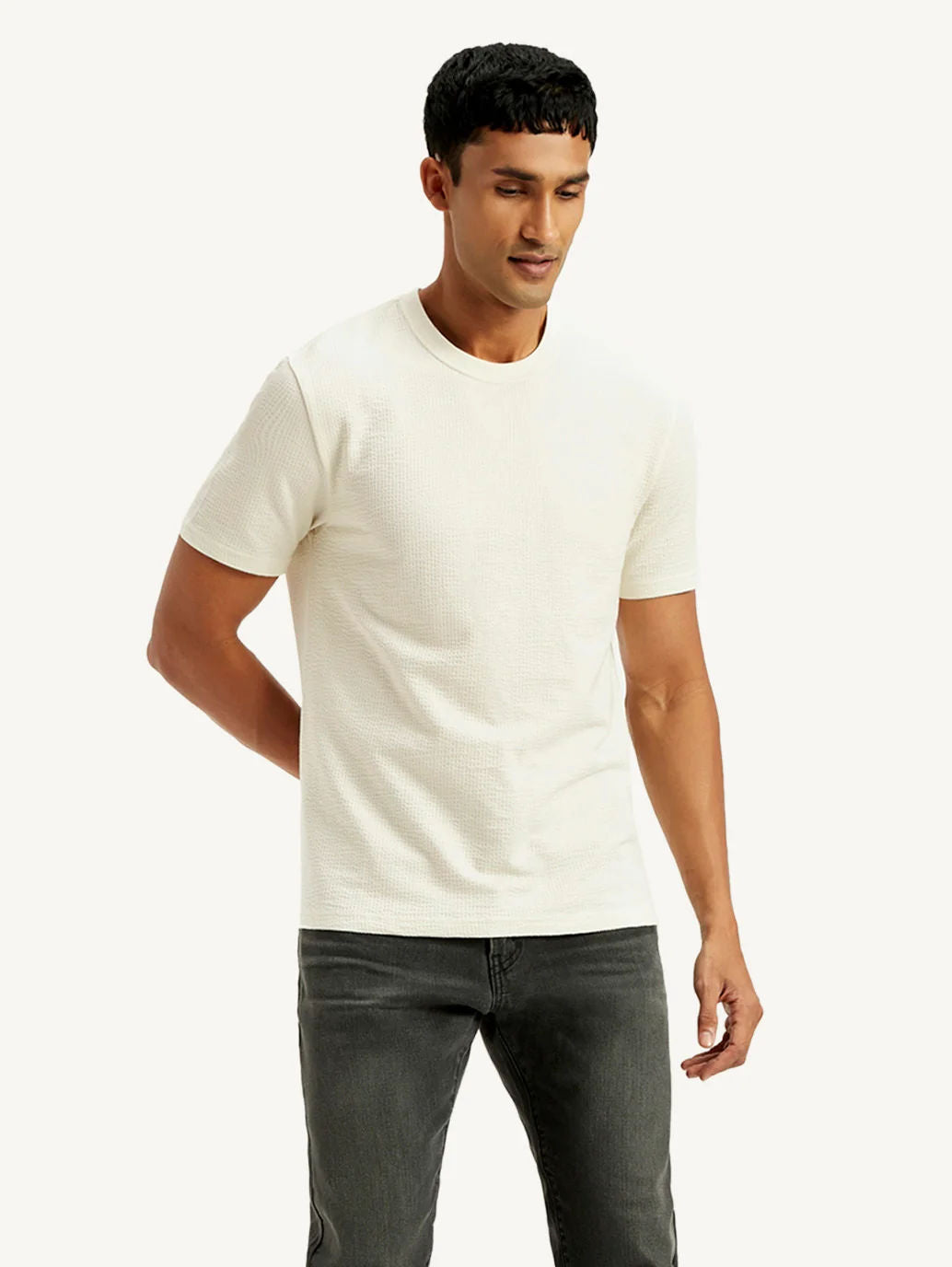 ROUND T-SHIRT