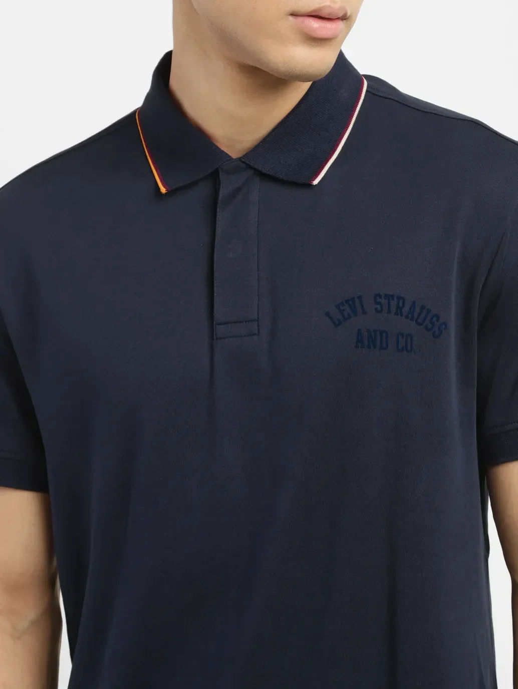 POLO T-SHIRT