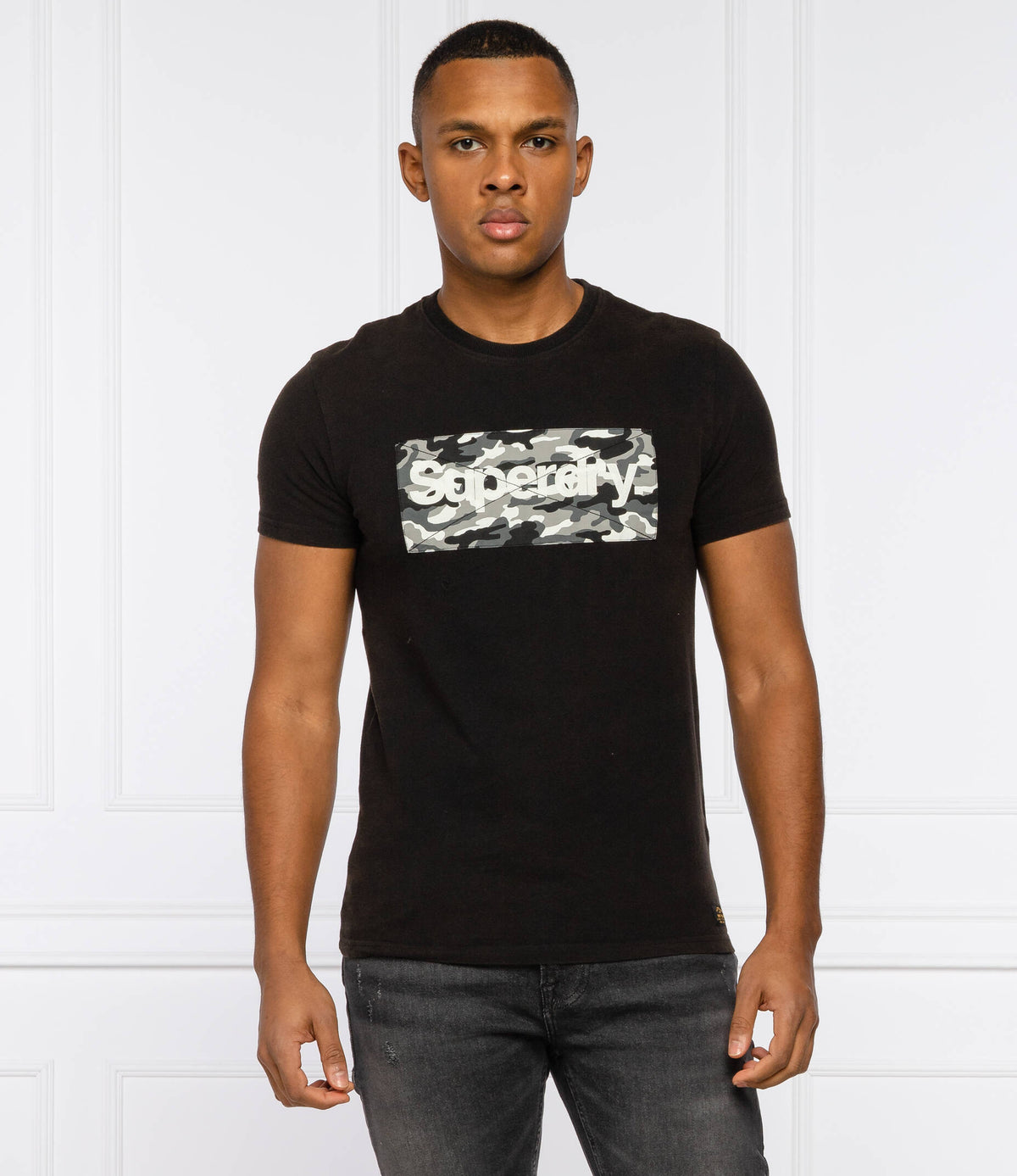 ROUND T-SHIRT
